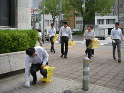 积水医疗株式会社（爱知县名古屋市） 事业所周围的清扫活动